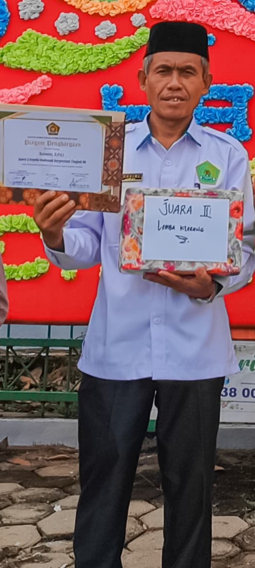 Kepala MIN 4 Tebo Raih Juara 3 Kepala Madrasah Berprestasi