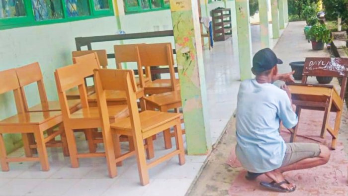 Cat Ulang Fasilitas Belajar, MIN 4 Tebo Ajak Siswa Rawat Kelas dengan Rasa Memiliki