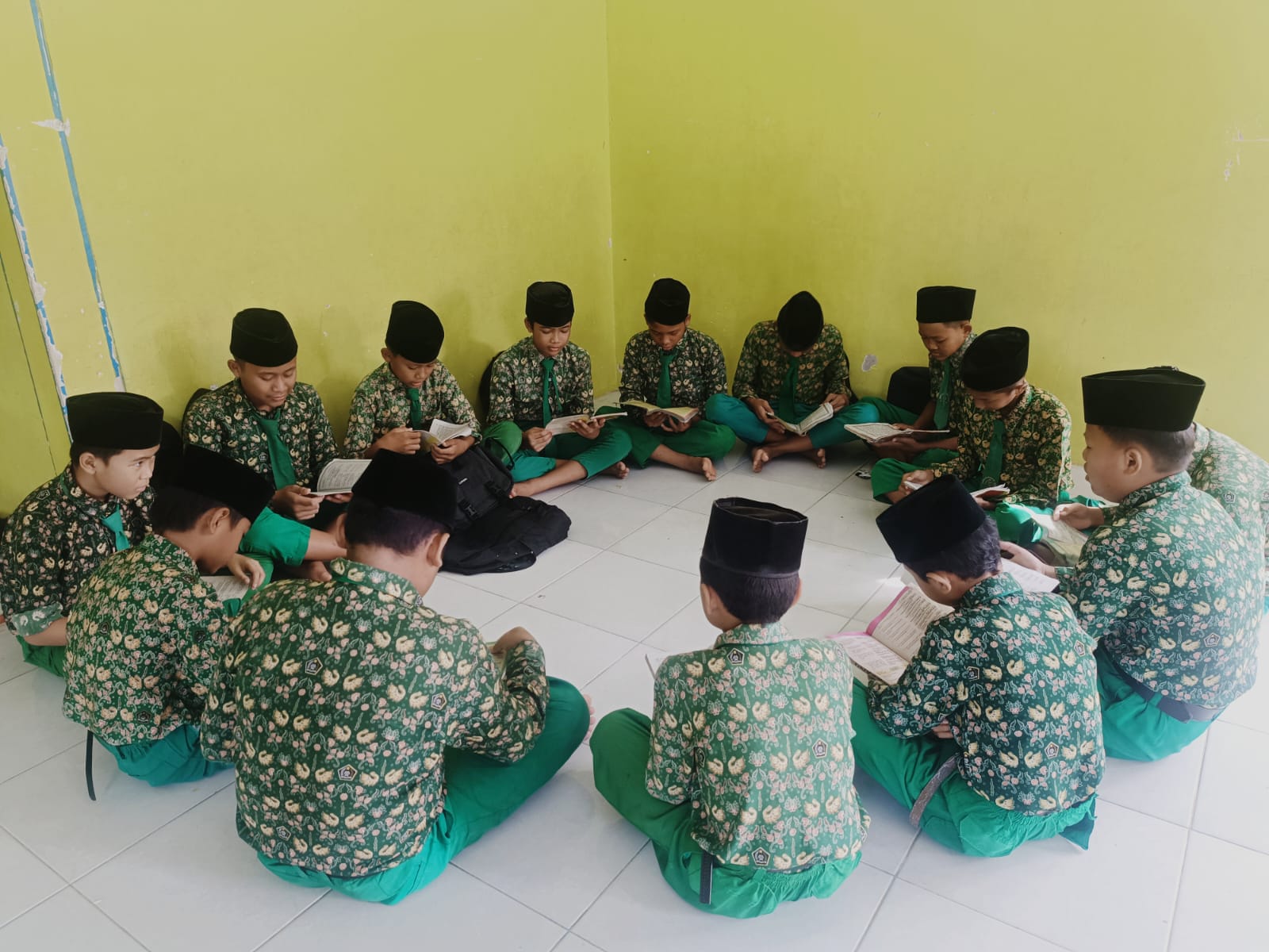 PAT Kelas 6 MIN 4 Tebo Dimulai, Siswa Ikuti Ujian Tertulis dan Praktik  