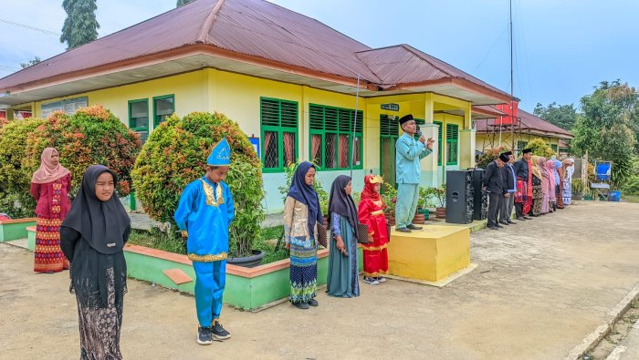 MIN 4 Tebo Peringati Hari Sumpah Pemuda dengan Spirit Panca Cinta MIN 4 Tebo Peringati Hari Sumpah Pemuda dengan Spirit Panca Cinta