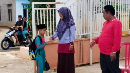 Sambut Pagi di MIN 4 Tebo, Tradisi yang Tak Hanya Sekadar Piket