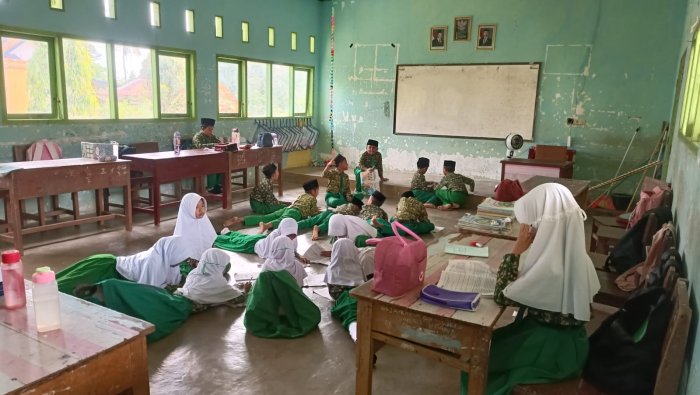 Dedikasi Dari Hati, MIN 4 Tebo Upayakan Tidak Ada Kelas Kosong Tanpa Kehadiran Guru Dedikasi Dari Hati, MIN 4 Tebo Upayakan Tidak Ada Kelas Kosong Tanpa Kehadiran Guru