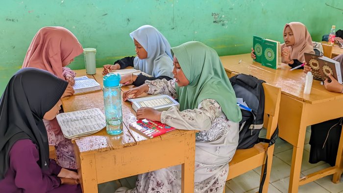 Kilas Balik 2025: Ritual Ibadah MIN 4 Tebo - Menenun Spiritualitas dalam Keseharian Kilas Balik 2025: Ritual Ibadah MIN 4 Tebo - Menenun Spiritualitas dalam Keseharian