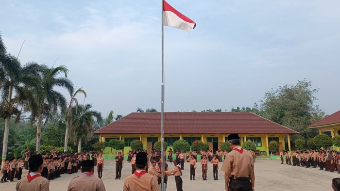Peringati Hari Pramuka ke-65, Kamabigus MIN 4 Tebo Tekankan Pentingnya Kemandirian Murid