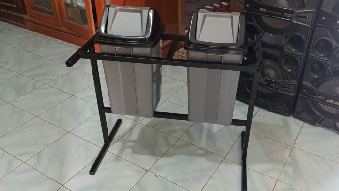 MIN 4 Tebo Upgrade Tata Kelola Lingkungan, Sediakan Dua Tong Sampah Per Kelas untuk Sampah Organik dan Anorganik MIN 4 Tebo Upgrade Tata Kelola Lingkungan, Sediakan Dua Tong Sampah Per Kelas untuk Sampah Organik dan Anorganik