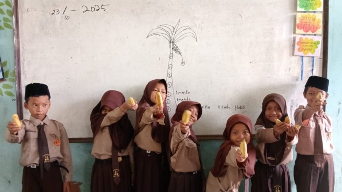 Berhadiah Pisang, Banana Tree Games Hidupkan Bahasa Inggris di Kelas 3A MIN 4 Tebo