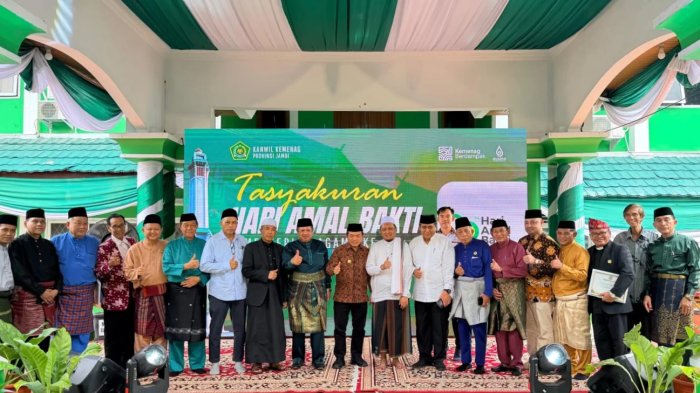 Tutup Rangkaian HAB ke-80, Kepala MIN 4 Tebo Hadiri Kenduri Makan Besamo Tutup Rangkaian HAB ke-80, Kepala MIN 4 Tebo Hadiri Kenduri Makan Besamo