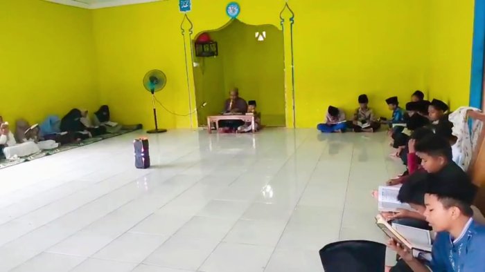 Peringati Nuzulul Quran, Guru dan Siswa Kelas 6 MIN 4 Tebo Gelar Khataman Bersama