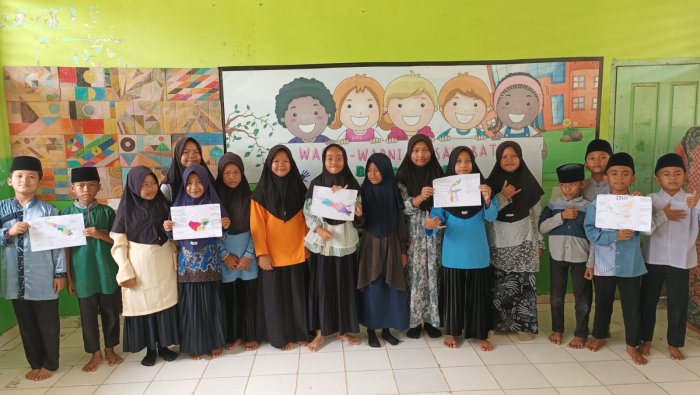 Eksplorasi Nusantara, Siswa Kelas 5B MIN 4 Tebo Membuat Peta Pulau Besar Indonesia