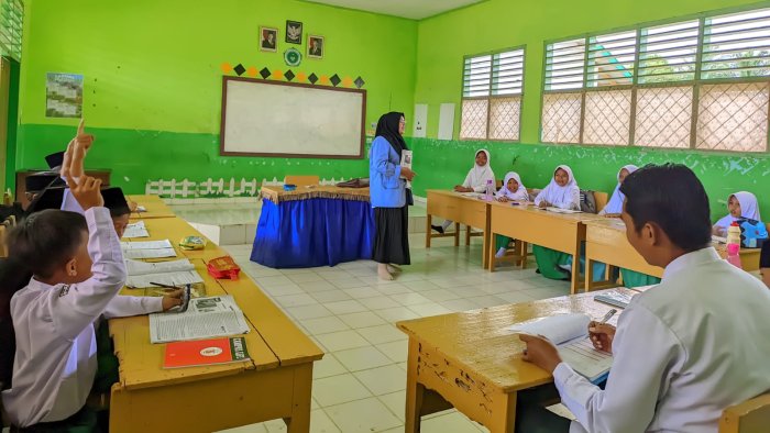 Supervisi Praktik Pembelajaran, Mahasiswa PPLK di MIN 4 Tebo Masuki Tahap Akhir