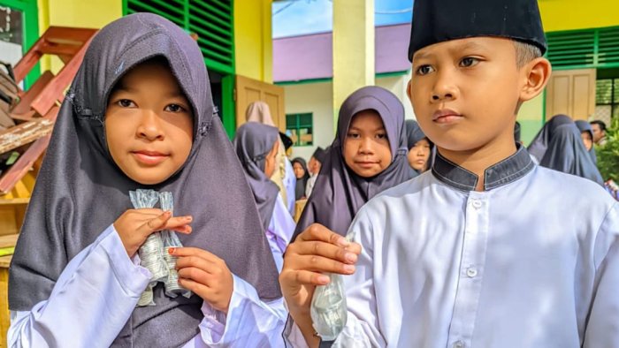 Hargai Rupiah: MIN 4 Tebo Sukses Ubah Uang Koin Tak Laku Jadi Alat Transaksi Bernilai Lewat Program Unik