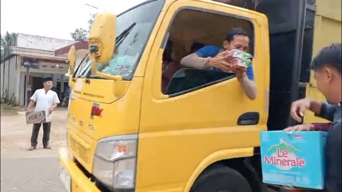 Bukan Menara Gading, MIN 4 Tebo Adalah Bagian Hidup dari Lingkungan Sekitarnya Bukan Menara Gading, MIN 4 Tebo Adalah Bagian Hidup dari Lingkungan Sekitarnya