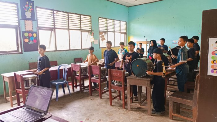 Marching Band MIN 4 Tebo Matangkan Persiapan Hadapi Festival Drumband Kabupaten Tebo 2026 Marching Band MIN 4 Tebo Matangkan Persiapan Hadapi Festival Drumband Kabupaten Tebo 2026