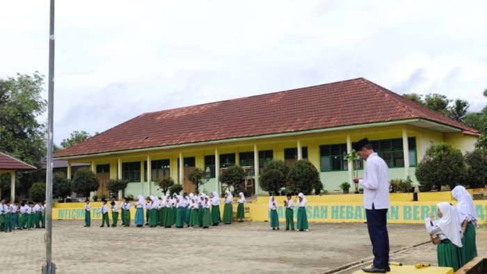 Amanat Pembina: Siswa MIN 4 Tebo Jangan Lagi Katakan Amanat Pembina: Siswa MIN 4 Tebo Jangan Lagi Katakan
