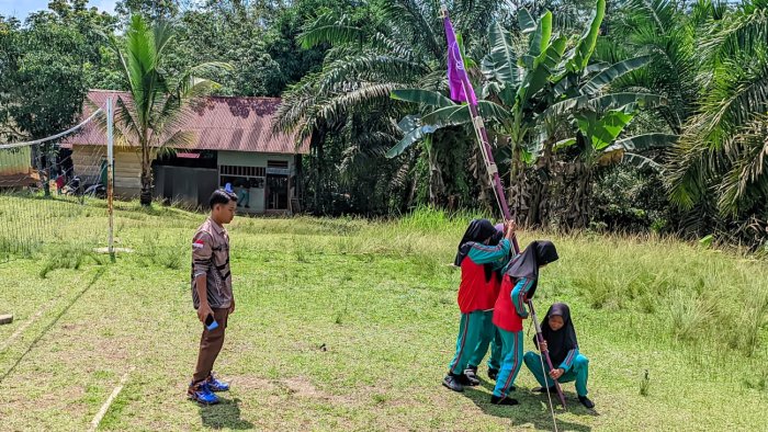 Usai Raih Juara Marching Band, Siswa MIN 4 Tebo Kembali Latihan Pioneering untuk Jamran Usai Raih Juara Marching Band, Siswa MIN 4 Tebo Kembali Latihan Pioneering untuk Jamran