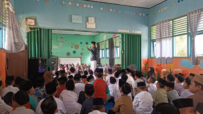 MIN 4 Tebo Gelar Peringatan Isra Mikraj dengan Khidmat di Ruang Kelas Tanpa Sekat