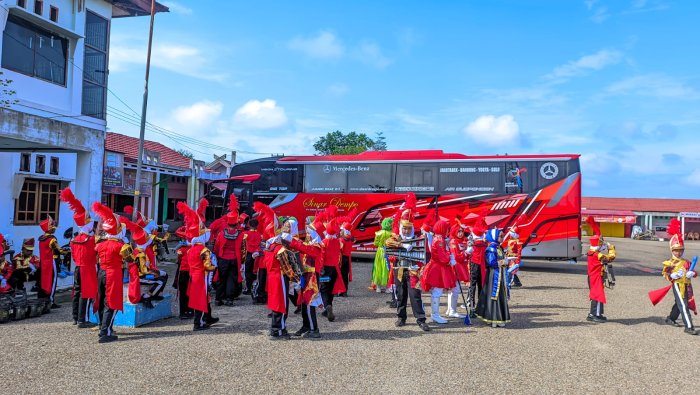 Dukungan Tanpa Henti Orang Tua Jadi Kunci Sukses Marching Band MIN 4 Tebo Raih Juara 1 IDCA 2025 Dukungan Tanpa Henti Orang Tua Jadi Kunci Sukses Marching Band MIN 4 Tebo Raih Juara 1 IDCA 2025