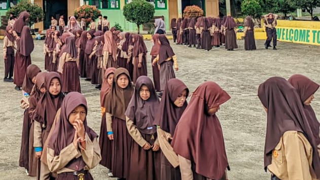 Paskibra MIN 4 Tebo Terbentuk Dari LKBB Setiap Kamis Pagi Paskibra MIN 4 Tebo Terbentuk Dari LKBB Setiap Kamis Pagi
