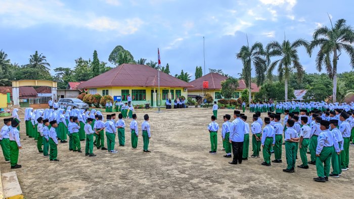 Amanat Pembina: Semua Bentuk Penilaian Akan Masuk Rapor, Jadi Siswa MIN 4 Tebo Jangan Sampai Terlena Amanat Pembina: Semua Bentuk Penilaian Akan Masuk Rapor, Jadi Siswa MIN 4 Tebo Jangan Sampai Terlena