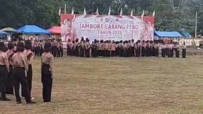 Siswa MIN 4 Tebo Ikuti Upacara Pembukaan Jambore Cabang Tebo 2025