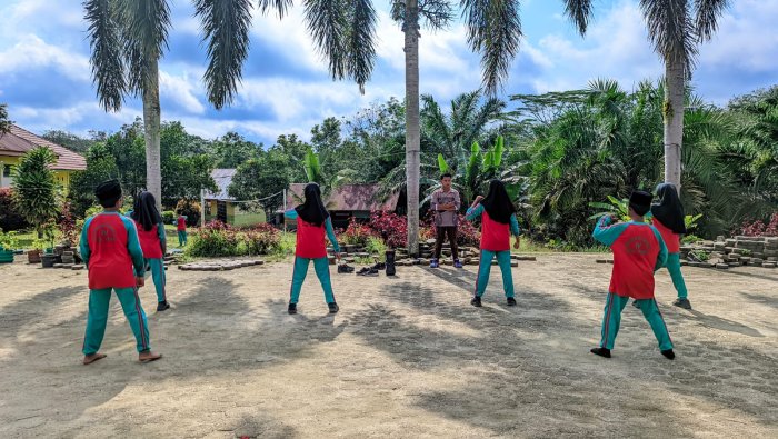 Regu Pramuka MIN 4 Tebo Kembali Latihan Senam untuk Jamran