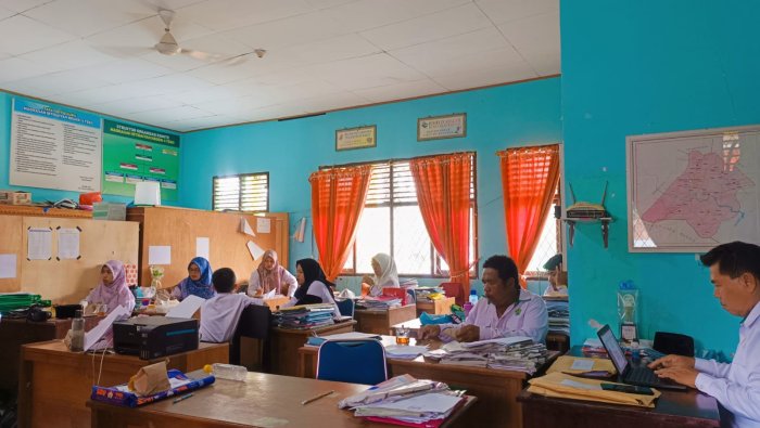 Guru MIN 4 Tebo Manfaatkan Waktu Pasca-ASAS untuk Penyelesaian Administrasi