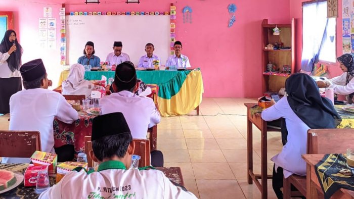 Kepala MIN 4 Tebo Pimpin Rapat KKMI Bahas OSM 2026 dan Kurikulum Operasional Madrasah Kepala MIN 4 Tebo Pimpin Rapat KKMI Bahas OSM 2026 dan Kurikulum Operasional Madrasah