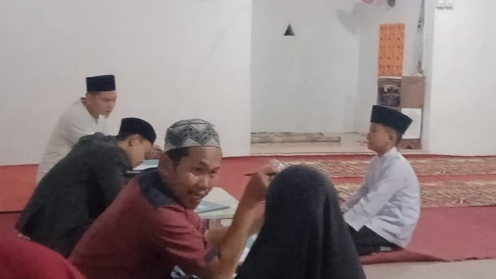 Siswa MIN 4 Tebo Tampil Percaya Diri dalam Lomba Hafalan Surat Pendek Jamran Siswa MIN 4 Tebo Tampil Percaya Diri dalam Lomba Hafalan Surat Pendek Jamran