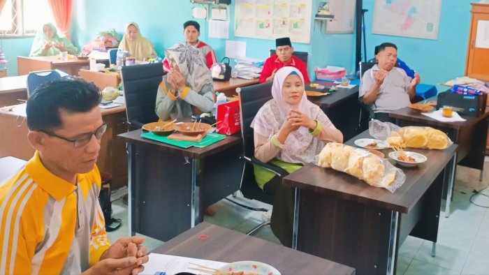 Ruang Guru MIN 4 Tebo, Jantung yang Tak Pernah Berhenti Berdetak Ruang Guru MIN 4 Tebo, Jantung yang Tak Pernah Berhenti Berdetak