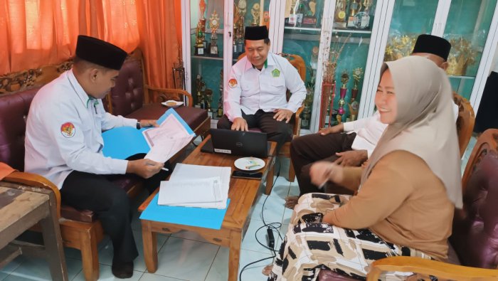 Panitia PMBM MIN 4 Tebo Mulai Layani Pendaftar Langsung