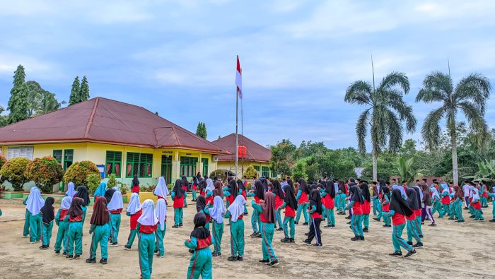 Senam Pacu Jalur Hadirkan Suasana Baru di MIN 4 Tebo Senam Pacu Jalur Hadirkan Suasana Baru di MIN 4 Tebo