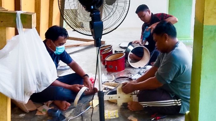 Marching Band MIN 4 Tebo Tambah Alat Baru, Pembina Langsung Stem dan Servis Ringan Marching Band MIN 4 Tebo Tambah Alat Baru, Pembina Langsung Stem dan Servis Ringan