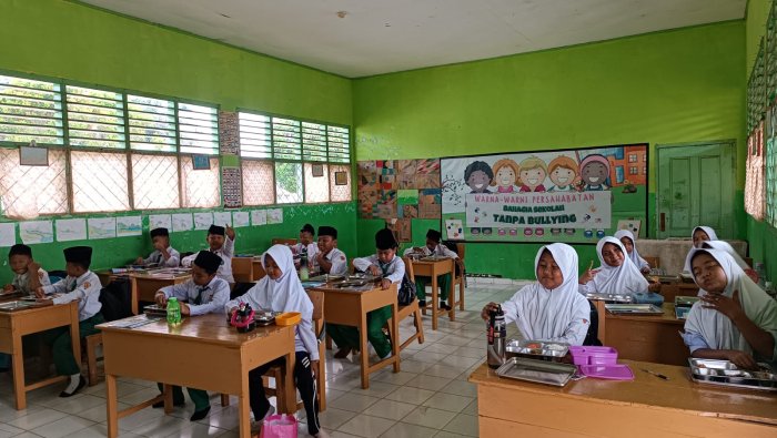Masa Transisi di MIN 4 Tebo Berjalan Lancar, Suasana Kelas Mulai Kondusif