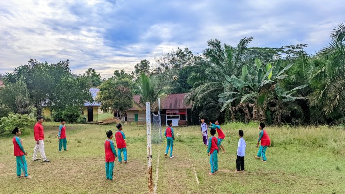 MIN 4 Tebo Seleksi Bibit Pemain Bola Voli OSM 2026 Dimulai dari Siswa Kelas 6B MIN 4 Tebo Seleksi Bibit Pemain Bola Voli OSM 2026 Dimulai dari Siswa Kelas 6B
