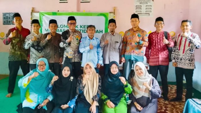 MIN 4 Tebo Siap Laksanakan Hasil Pertemuan KKMI Wilayah Barat MIN 4 Tebo Siap Laksanakan Hasil Pertemuan KKMI Wilayah Barat