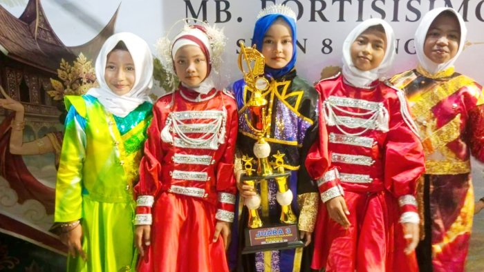 Tampil Perdana di Ajang Se-Sumatera, Marching Band MIN 4 Tebo Raih Juara 3 Golden Junior Night Street Parade STIGMA 2026
