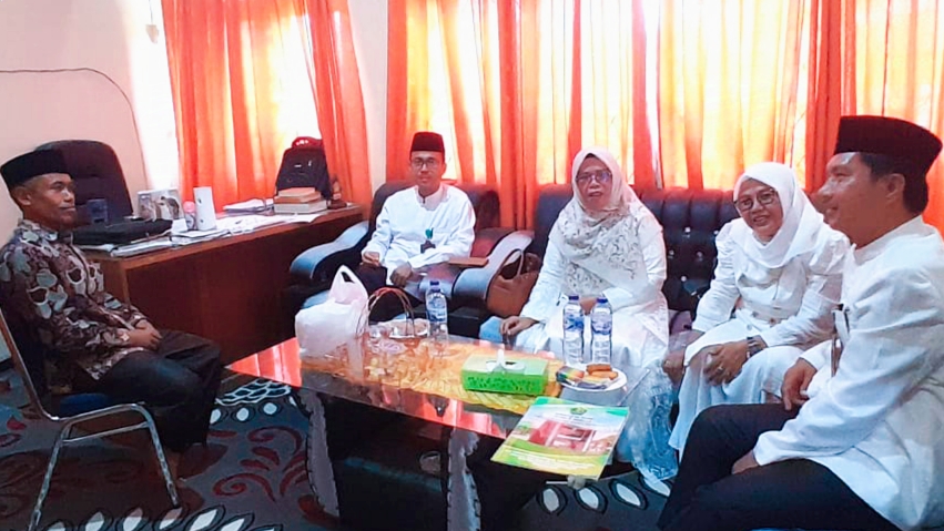 Kunjungan dan Monev Pelaksanaan ANBK oleh Kepala Kemenag Tebo Kunjungan dan Monev Pelaksanaan ANBK oleh Kepala Kemenag Tebo