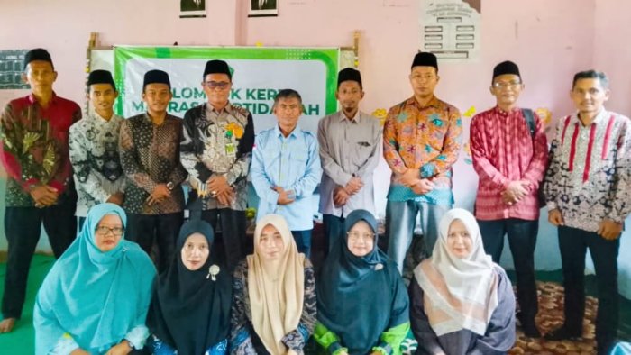 Kepala MIN 4 Tebo Pimpin Pertemuan KKMI Wilayah Barat