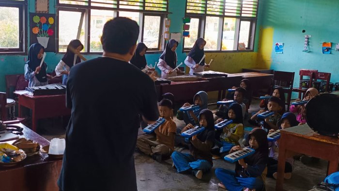 Hari Libur Nasional, Marching Band MIN 4 Tebo Tetap Latihan Intensif, Seleksi Makin Ketat Hari Libur Nasional, Marching Band MIN 4 Tebo Tetap Latihan Intensif, Seleksi Makin Ketat