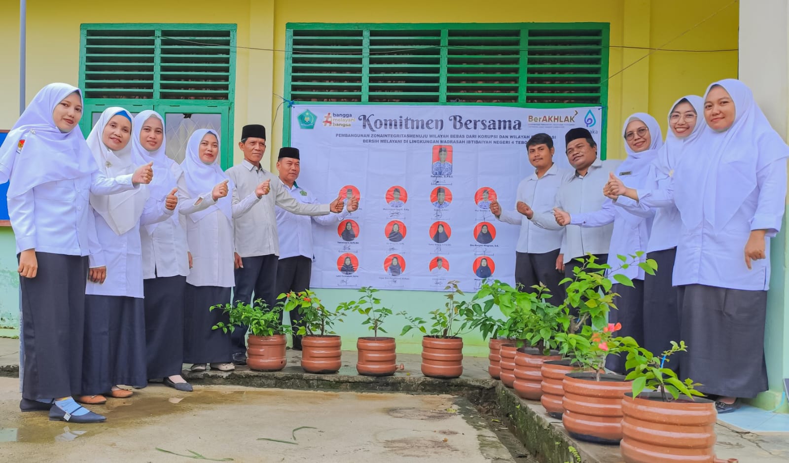 MIN 4 Tebo Gelar Upacara HAB ke-79 dan Penandatanganan Komitmen Bersama MIN 4 Tebo Gelar Upacara HAB ke-79 dan Penandatanganan Komitmen Bersama