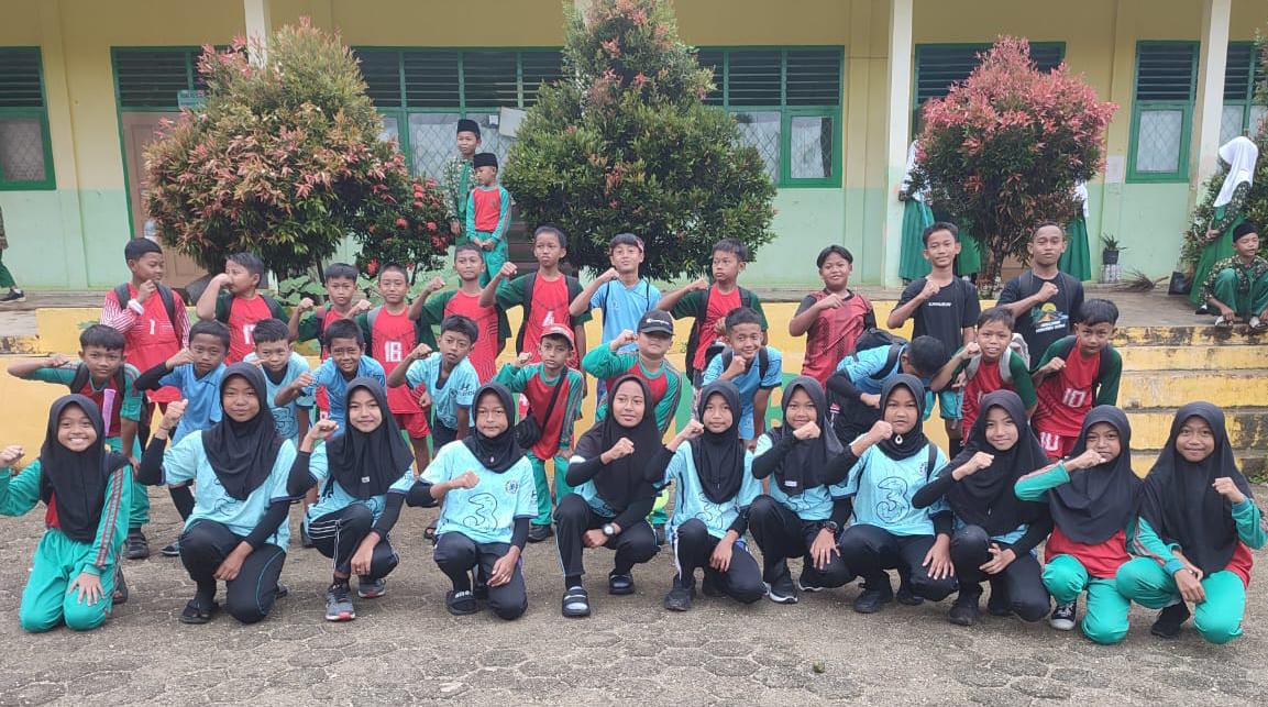 MIN 4 Tebo Lepas Kontingen OSM untuk Bertanding di MIS Darussalam  