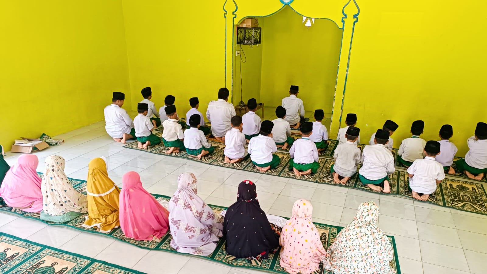 MIN 4 Tebo Terapkan Program Pembiasaan Shalat Dzuhur Berjamaah bagi Siswa