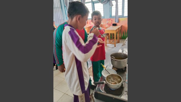 Segarnya Pucuk Daun Asam, Kreasi P5RA Kelas 5A MIN 4 Tebo Segarnya Pucuk Daun Asam, Kreasi P5RA Kelas 5A MIN 4 Tebo