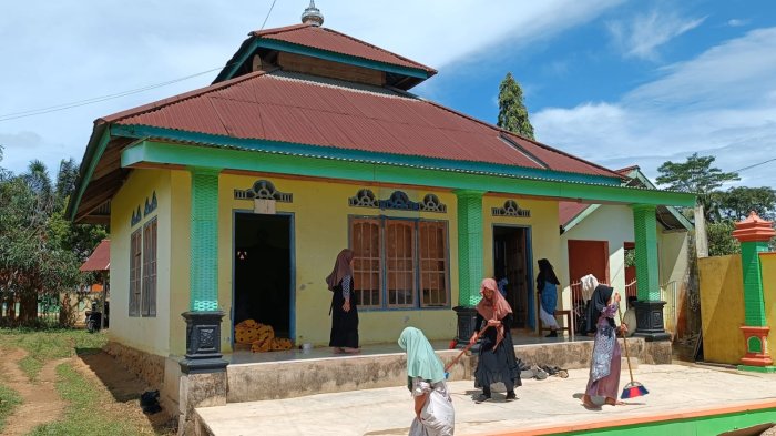 Kemenag Programkan GEBER BBM 2026, MIN 4 Tebo Cepat Ambil Bagian Bersihkan Musala dan Surau Sekitar Kemenag Programkan GEBER BBM 2026, MIN 4 Tebo Cepat Ambil Bagian Bersihkan Musala dan Surau Sekitar