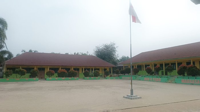 Antisipasi Dampak Kabut Asap, MIN 4 Tebo Kembali Alihkan Seluruh Aktivitas ke Dalam Ruangan