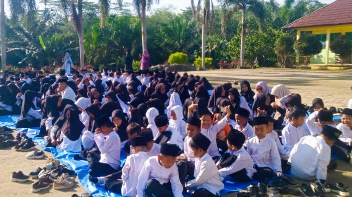 MIN 4 Tebo Sisipkan Tausiyah Singkat dalam Kegiatan Yasin Jumat Pagi