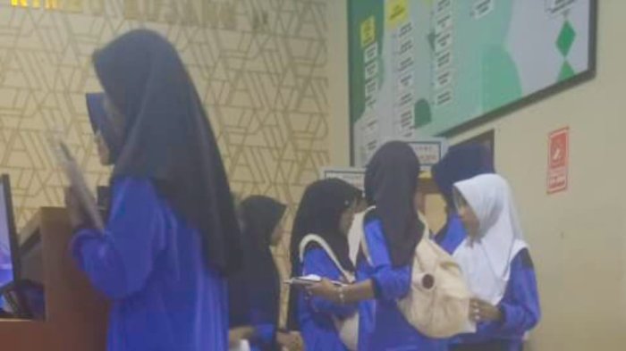 Siswa MIN 4 Tebo Jalani Pemeriksaan Kesehatan Sebagai Syarat Administrasi Jamcab Siswa MIN 4 Tebo Jalani Pemeriksaan Kesehatan Sebagai Syarat Administrasi Jamcab