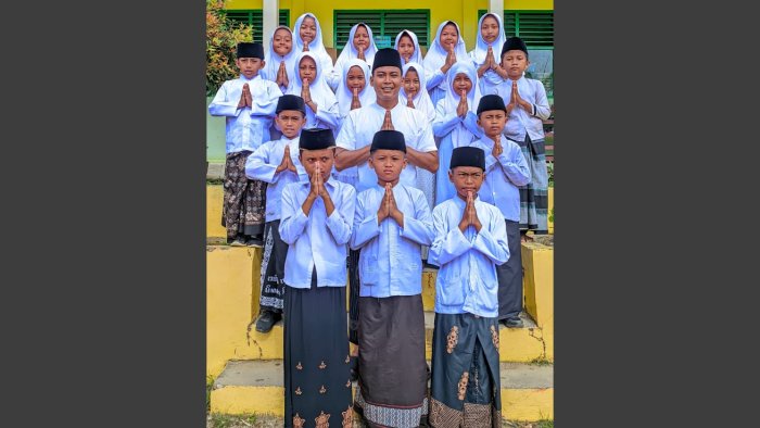 MIN 4 Tebo Tekankan Bukan Sekadar Berpakaian Ala Santri, Tapi Nilainya