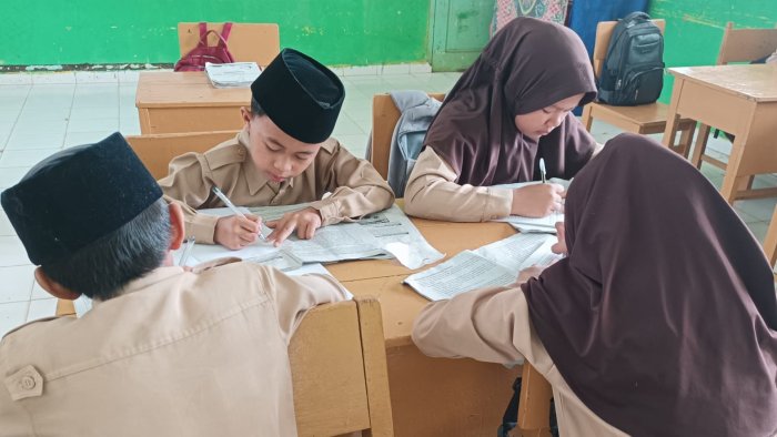 MIN 4 Tebo Terapkan Metode Remedial Alternatif melalui Pembuatan Rangkuman MIN 4 Tebo Terapkan Metode Remedial Alternatif melalui Pembuatan Rangkuman