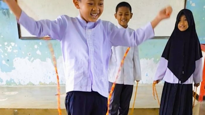 Permainan Tradisional Jadi Inspirasi P5RA di MIN 4 Tebo Permainan Tradisional Jadi Inspirasi P5RA di MIN 4 Tebo